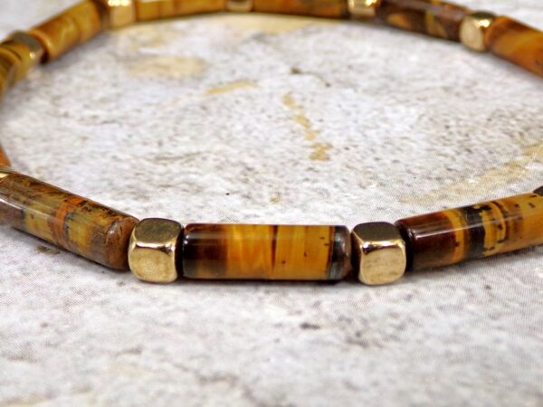 TIGER EYE STONE STRETCH BRACELET WITH GOLD BEADS - Image 3