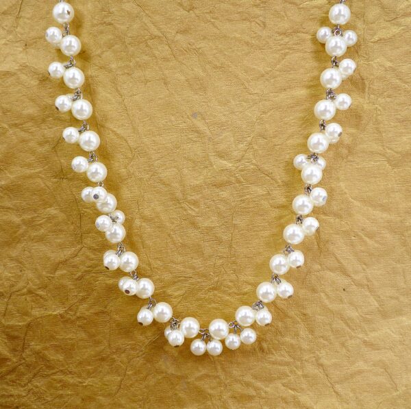 WHITE PEARL BEAD NECKLACE - Image 6