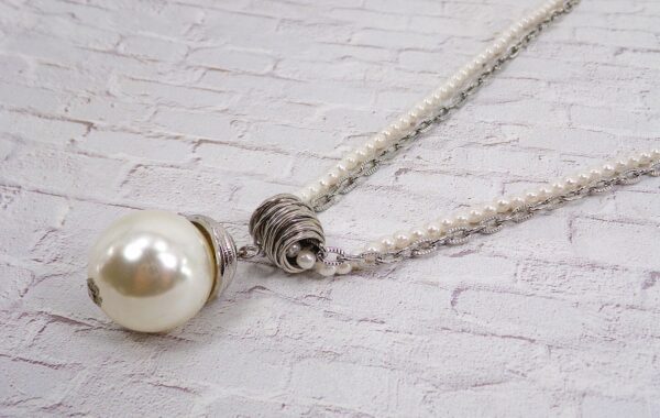 LARGE WHITE PEARL PENDANT NECKLACE - Image 6