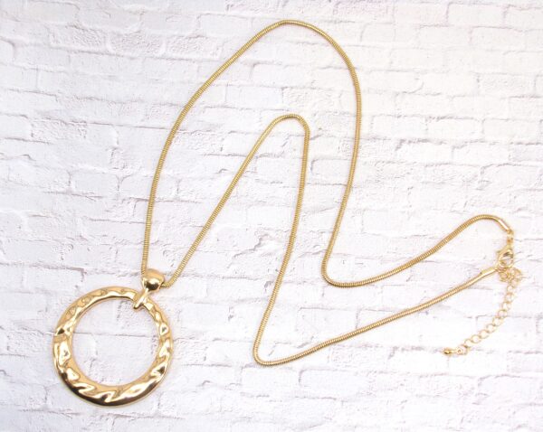 LARGE ROUND GOLD PENDANT NECKLACE - Image 2