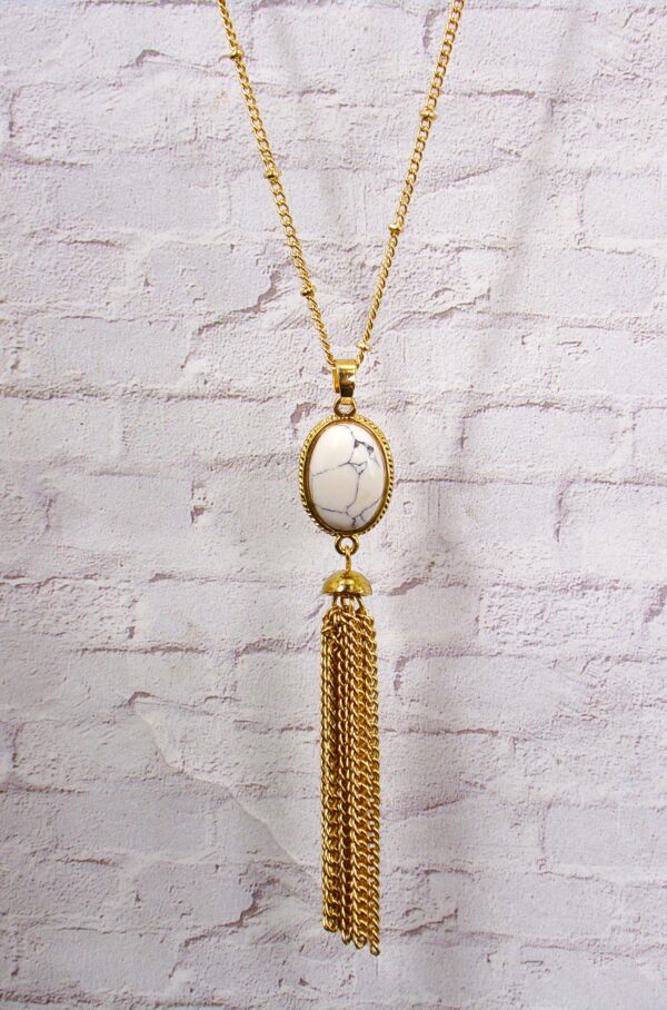 WHITE STONE PENDANT NECKLACE WITH TASSEL CHAIN - Image 4