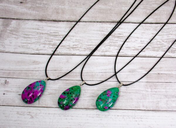 RUBY IN ZOISITE TEARDROP STONE PENDANT NECKLACE - Image 3