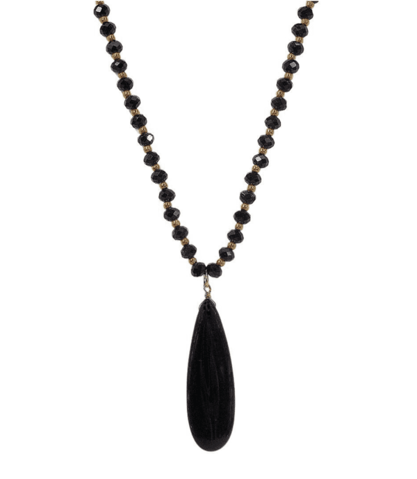 BLACK AGATE STONE PENDANT ON A BLACK GLASS BEAD NECKLACE