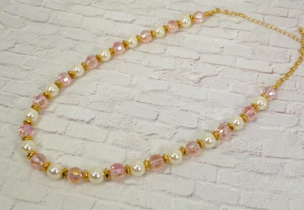 PINK AND PEARL GLASS BEAD NECKLACE - Image 7