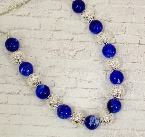 BLUE AND SILVER BEAD NECKLACE - Image 8