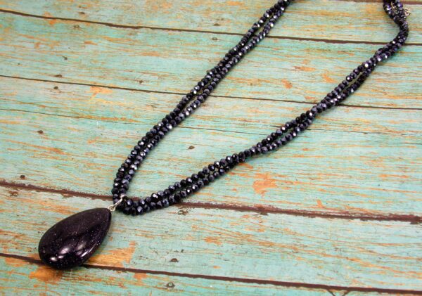 SPARKLING BLUE GOLDSTONE PENDANT AND GLASS BEAD NECKLACE - Image 11