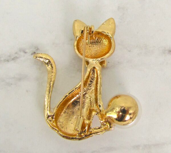 CAT PIN BROOCH WITH PEARL - Image 7