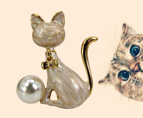 CAT PIN BROOCH WITH PEARL - Image 3