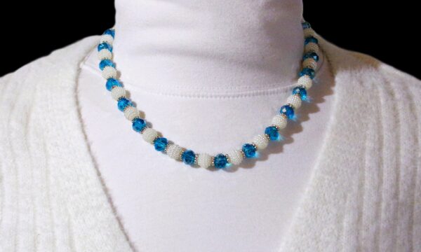 BLUE GLASS AND WHITE BEAD NECKLACE AND EARRING SET - Image 4