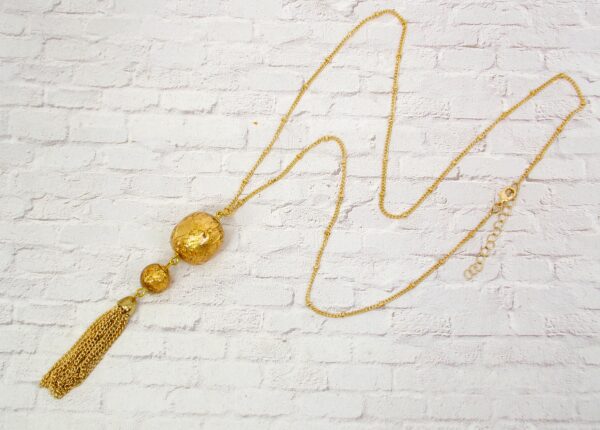 GOLD LEAF PENDANT NECKLACE WITH GOLD TASSEL CHAIN - Image 3