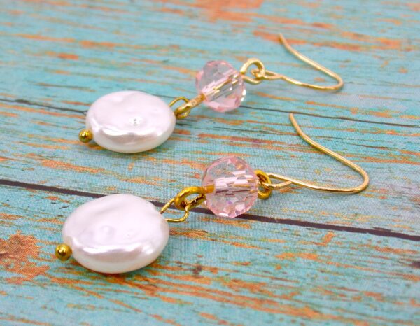 WHITE AND PINK BEAD EARRINGS - Image 7