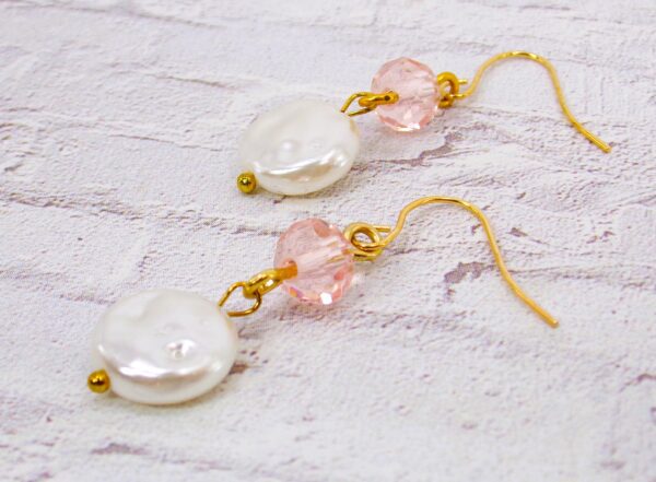 WHITE AND PINK BEAD EARRINGS - Image 4