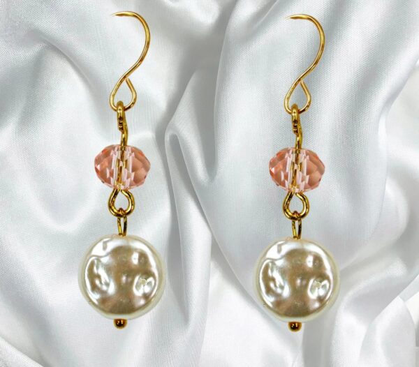 WHITE AND PINK BEAD EARRINGS - Image 3