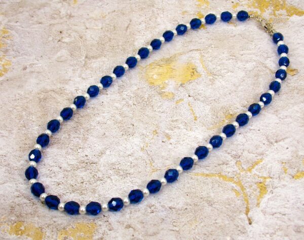 BLUE GLASS AND PEARL BEAD NECKLACE - Image 11