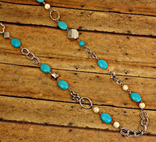 LONG TURQUOISE AND WHITE STONE NECKLACE - Image 7