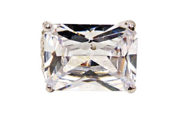 LARGE CLEAR RECTANGLE CUBIC ZIRCONIA STONE RING - SIZE 7 - Image 11