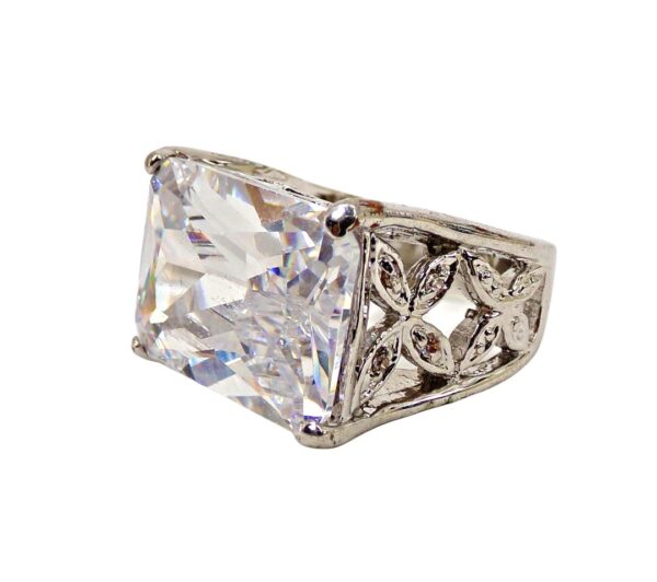 LARGE CLEAR RECTANGLE CUBIC ZIRCONIA STONE RING - SIZE 7 - Image 2