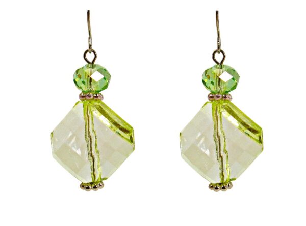 LIGHT GREEN BEAD NECKLACE AND EARRING SET - Image 10