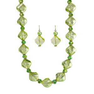 LIGHT GREEN BEAD NECKLACE AND EARRING SET