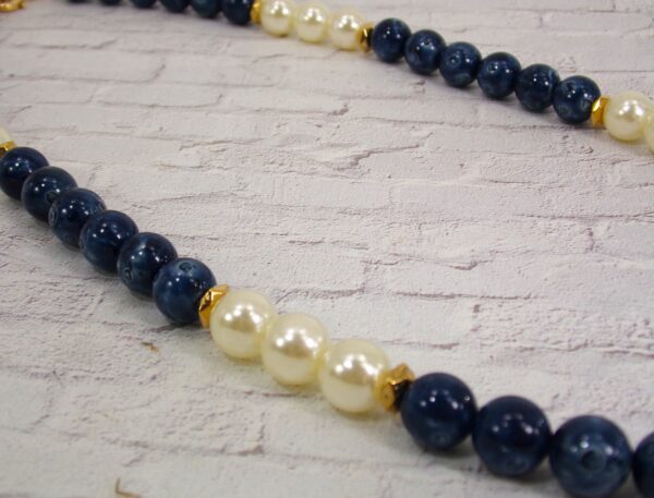 BLUE BEAD AND WHITE PEARL NECKLACE WITH GOLD ACCENTS - Image 4