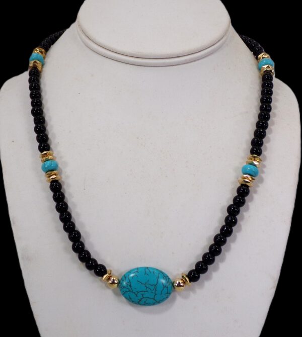 TURQUOISE STONE AND BLACK GLASS BEAD NECKLACE - Image 5