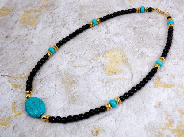 TURQUOISE STONE AND BLACK GLASS BEAD NECKLACE - Image 3