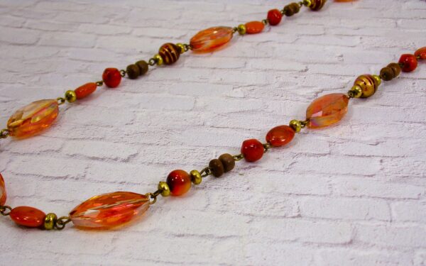 ORANGE GLASS AND WOOD BEAD NECKLACE - Image 5