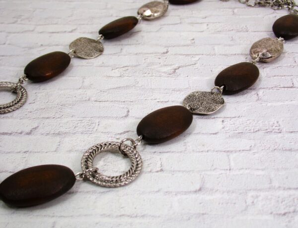 BROWN WOOD AND SILVER LINK NECKLACE - Image 8