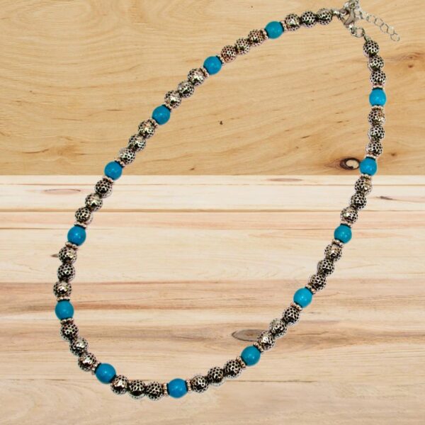 TURQUOISE STONE AND SILVER TEXTURED BEAD NECKLACE - Image 11