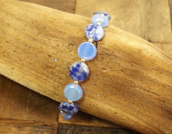 BLUE SODALITE STONE AND GLASS BEAD BRACELET - Image 5
