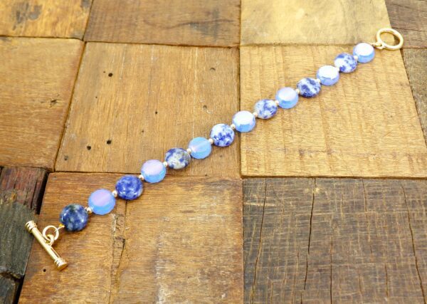 BLUE SODALITE STONE AND GLASS BEAD BRACELET - Image 7