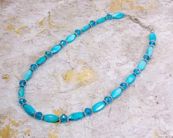 TURQUOISE SHELL AND GLASS BEAD NECKLACE - Image 7