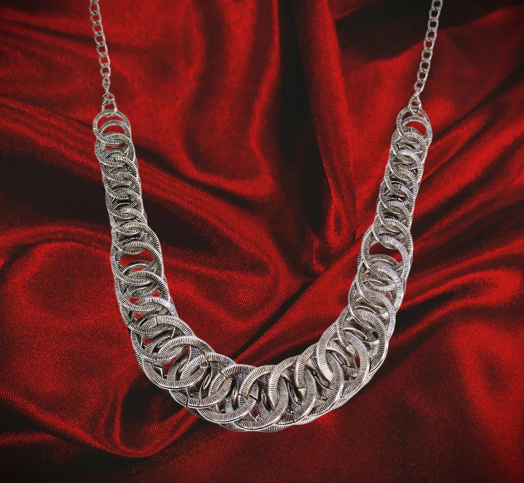 Silver Textured Link Statement Necklace - Image 7